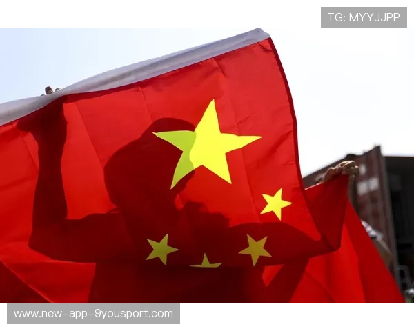 世界帆板巡回赛中国队在夜赛段完成关键拉开(353 )